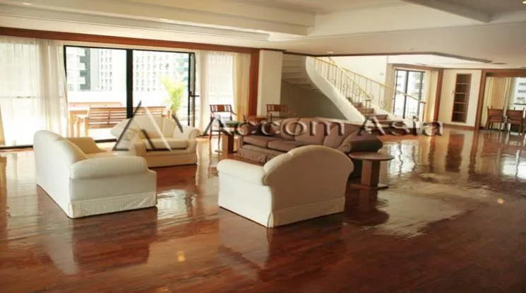 unitBig Balcony, Penthouse, Pet friendly |  3 Bedrooms  Apartment For Rent in Sukhumvit, Bangkok  near MRT Sukhumvit - BTS Asok (1515544)