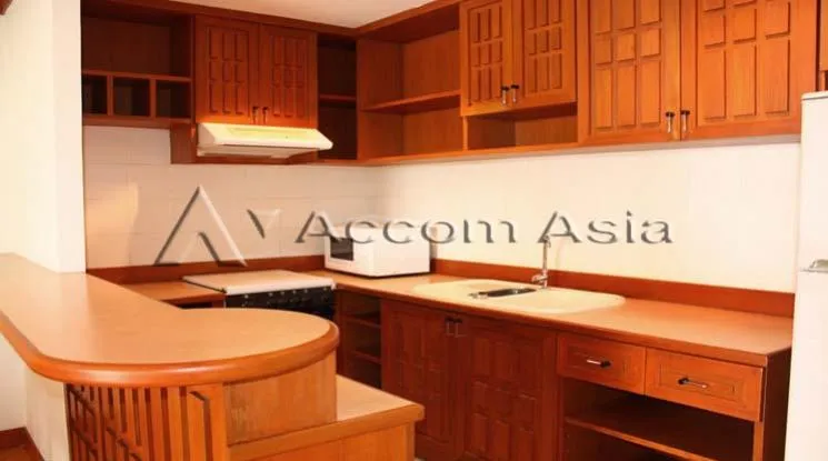 unit 2 Bedrooms  Apartment For Rent in Sukhumvit, Bangkok  near BTS Phrom Phong (1415558)