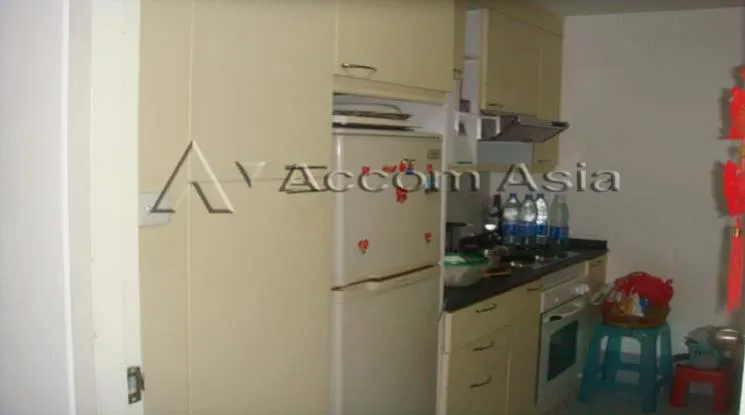 unit 2 Bedrooms  Condominium For Rent & Sale in Sathorn, Bangkok  near BRT Thanon Chan (1515656)
