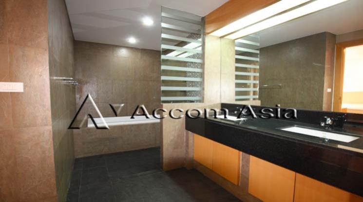 9  3 br Apartment for rent and sale in Sukhumvit ,Bangkok BTS Ekkamai at Ekkamai Family Apartment 1415657