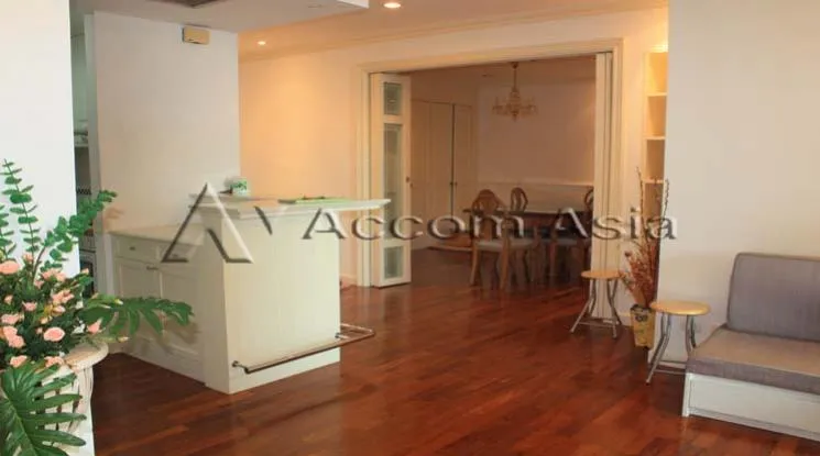 unit 1 Bedroom  Condominium For Rent in Ploenchit, Bangkok  near BTS Chitlom (1515662)