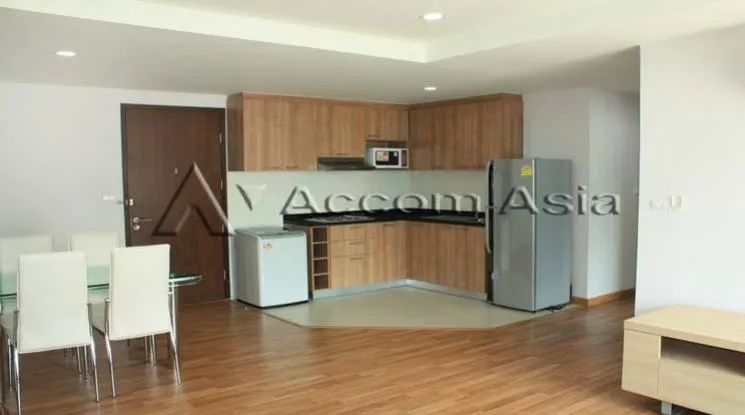 unit 3 Bedrooms  Apartment For Rent in Sukhumvit, Bangkok  near BTS Phrom Phong (1415704)