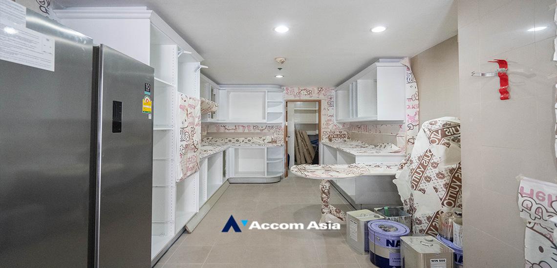  1  4 br Apartment For Rent in Sukhumvit ,Bangkok MRT Sukhumvit - BTS Asok at A Classic Style 1415726