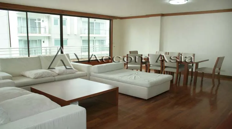 unit 3 Bedrooms  Apartment For Rent in Sukhumvit, Bangkok  near MRT Sukhumvit - BTS Asok (1415747)