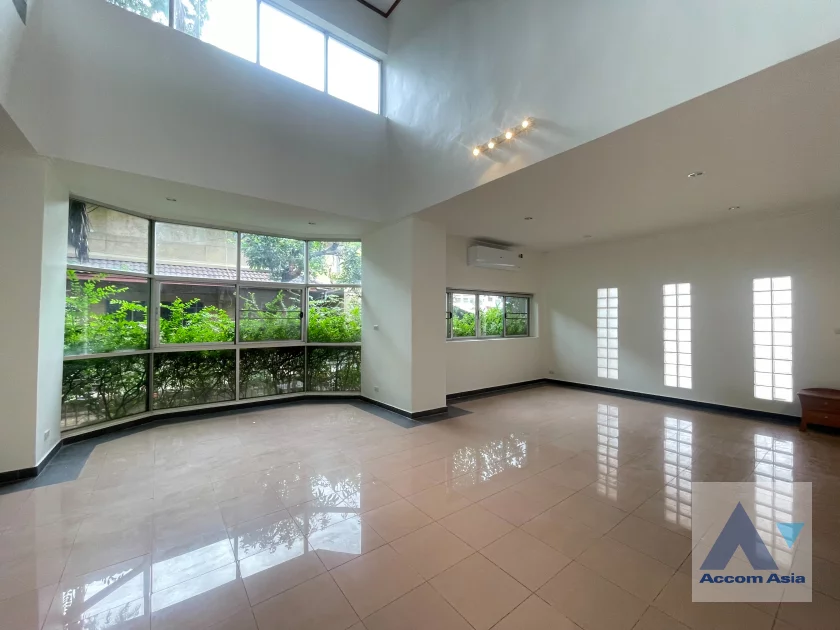  1  4 br House For Rent in Pattanakarn ,Bangkok BTS On Nut at Panya Pattanakarn Village 1815795