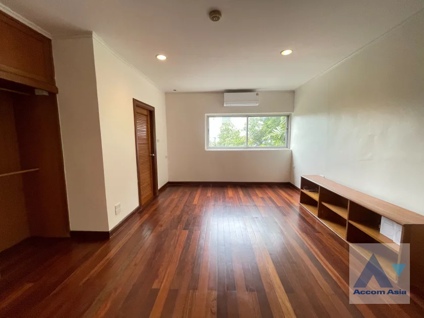 11  4 br House For Rent in Pattanakarn ,Bangkok BTS On Nut at Panya Pattanakarn Village 1815795