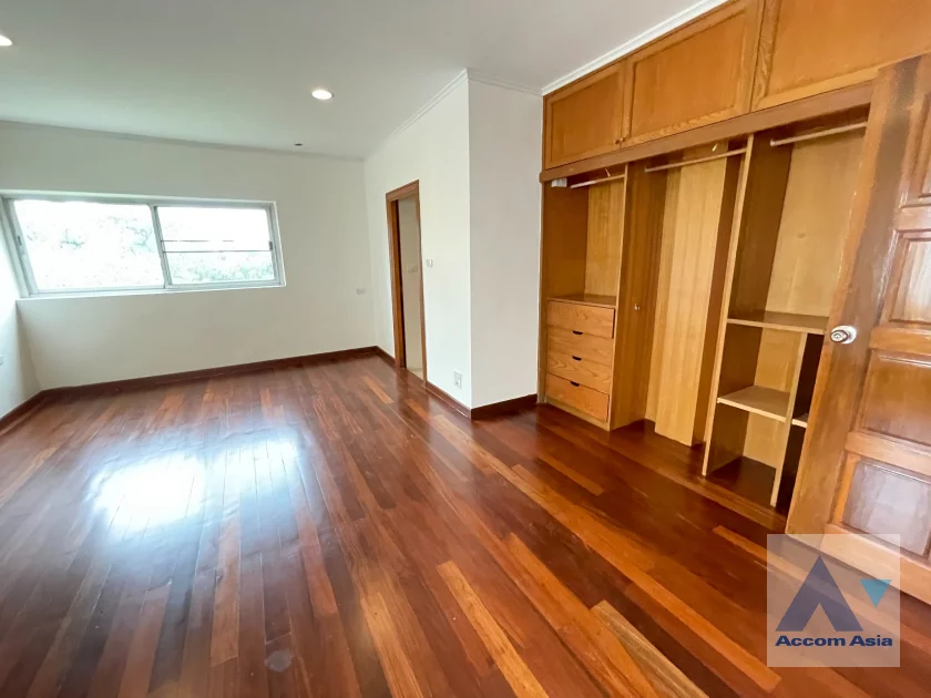 15  4 br House For Rent in Pattanakarn ,Bangkok BTS On Nut at Panya Pattanakarn Village 1815795