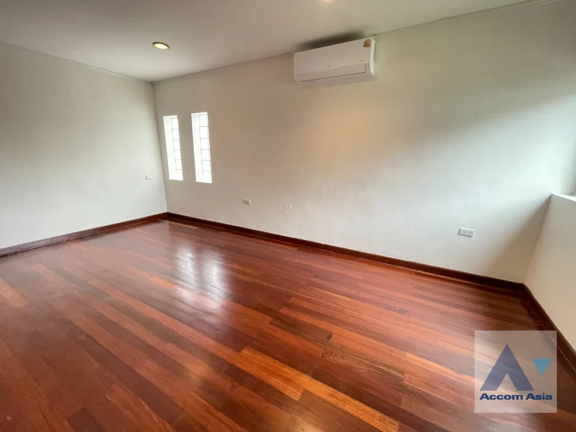 13  4 br House For Rent in Pattanakarn ,Bangkok BTS On Nut at Panya Pattanakarn Village 1815795