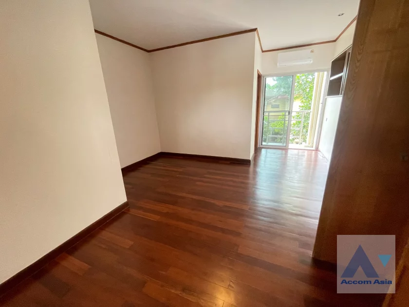 14  4 br House For Rent in Pattanakarn ,Bangkok BTS On Nut at Panya Pattanakarn Village 1815795