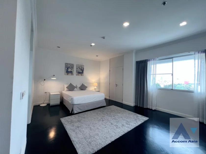 6  4 br Apartment For Rent in Sathorn ,Bangkok BTS Chong Nonsi at Private Low-Rise Residence Only 7 Units in Project 1415805