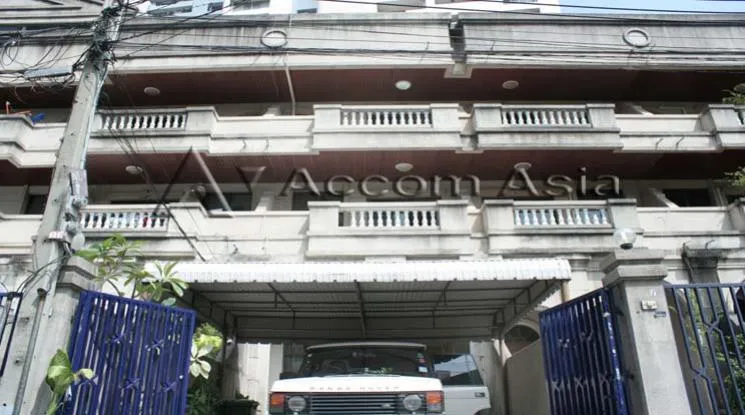 unitHome Office |  4 Bedrooms  House For Rent in Sukhumvit, Bangkok  near BTS Phrom Phong (2515855)
