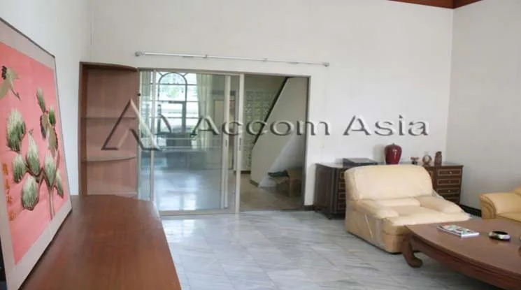 unitHome Office |  4 Bedrooms  House For Rent in Sukhumvit, Bangkok  near BTS Phrom Phong (2515855)