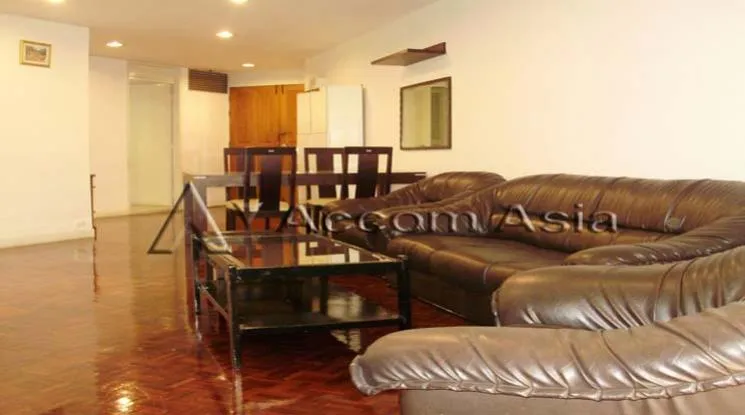 unit 3 Bedrooms  Condominium For Rent in Sukhumvit, Bangkok  near BTS Ekkamai (1515890)