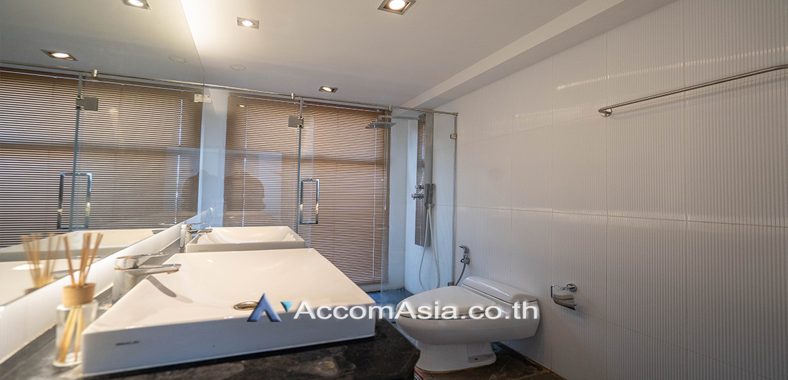 17  4 br Condominium For Rent in Sukhumvit ,Bangkok BTS Nana at Inter Tower 1515899
