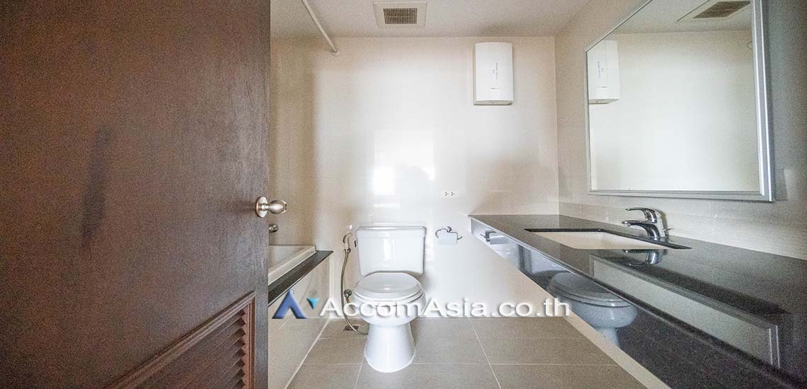 7  2 br Apartment For Rent in Sukhumvit ,Bangkok MRT Sukhumvit - BTS Asok at Private and Peaceful 1415926
