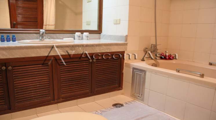 8  1 br Apartment For Rent in Sukhumvit ,Bangkok MRT Phetchaburi - BTS Asok at High rise building 1415955