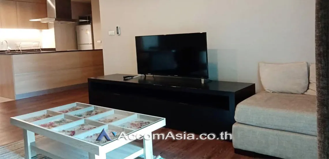 unit 2 Bedrooms  Condominium For Rent in Sathorn, Bangkok  near BTS Sala Daeng - MRT Lumphini (1515998)