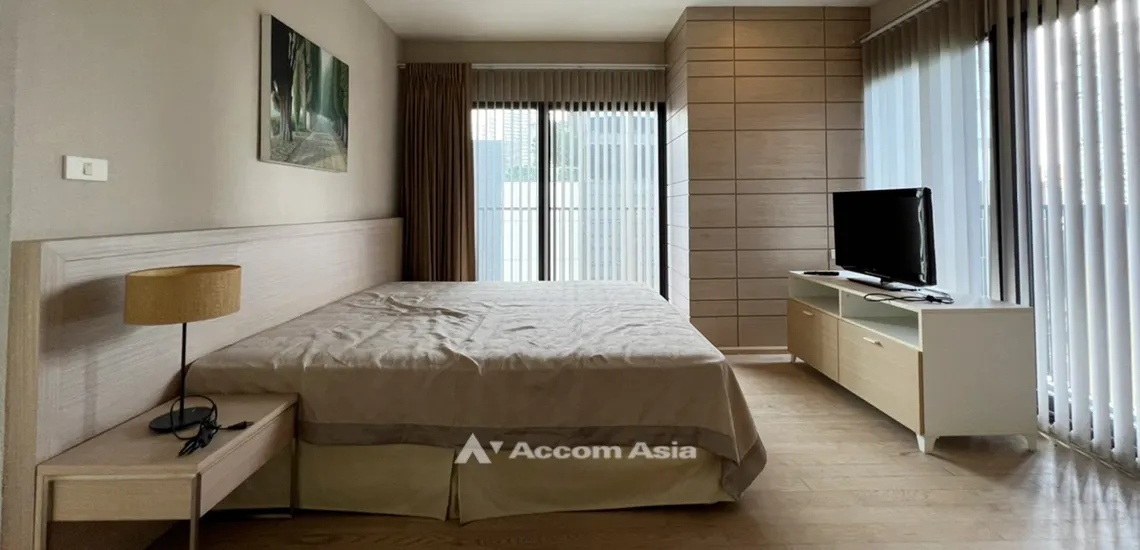 unit 2 Bedrooms  Condominium For Rent & Sale in Sukhumvit, Bangkok  near BTS Thong Lo (1516051)