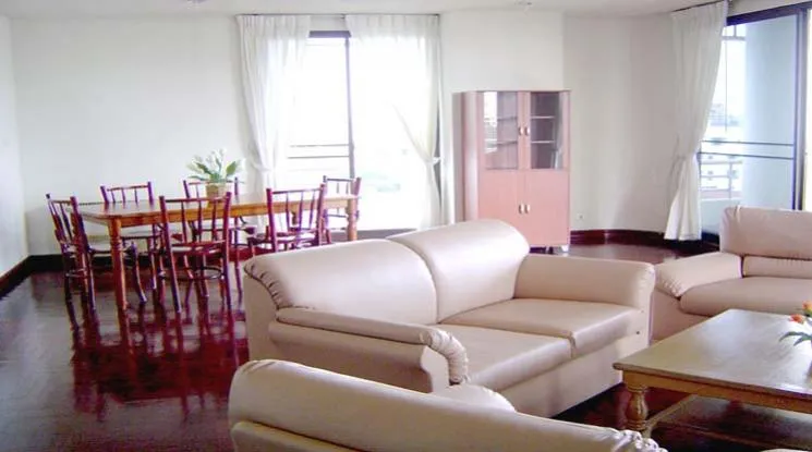 unitPet friendly |  2 Bedrooms  Apartment For Rent & Sale in Sukhumvit, Bangkok  near BTS Thong Lo (10135)
