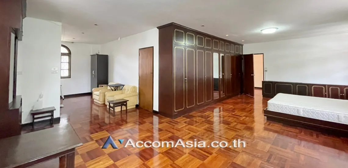unitHome Office |  4 Bedrooms  House For Rent & Sale in Sukhumvit, Bangkok  near BTS Thong Lo (2316174)