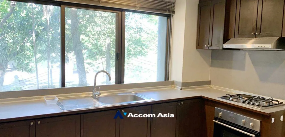 unit 3 Bedrooms  Apartment For Rent in Phaholyothin, Bangkok  near BTS Ari (1416197)