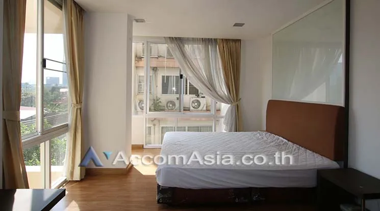 unit 2 Bedrooms  Condominium For Sale in Sukhumvit, Bangkok  near BTS Thong Lo (1516204)