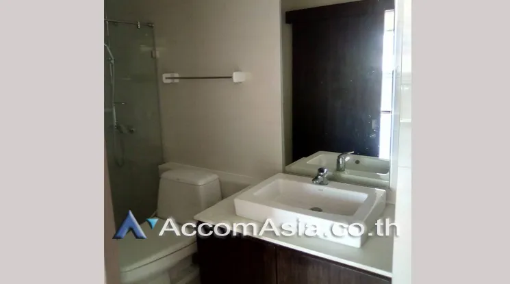 unit 2 Bedrooms  Condominium For Sale in Sukhumvit, Bangkok  near BTS Thong Lo (1516205)