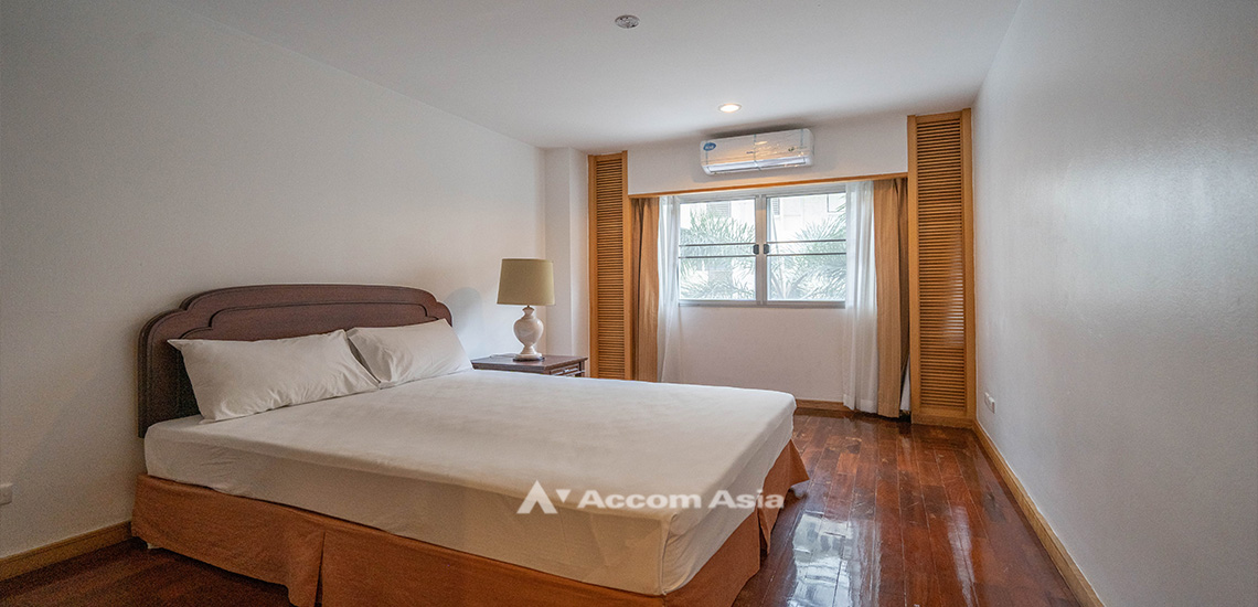 6  3 br Apartment For Rent in Sathorn ,Bangkok MRT Lumphini at Cozy and Convenient Apartment Near Garden Intl 1416287