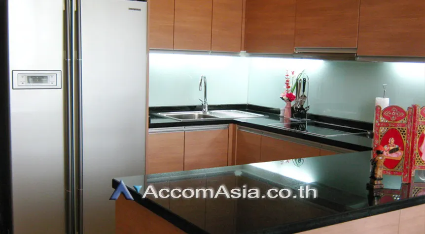 unit 3 Bedrooms  Apartment For Rent in Sukhumvit, Bangkok  near MRT Sukhumvit - BTS Asok (1416341)