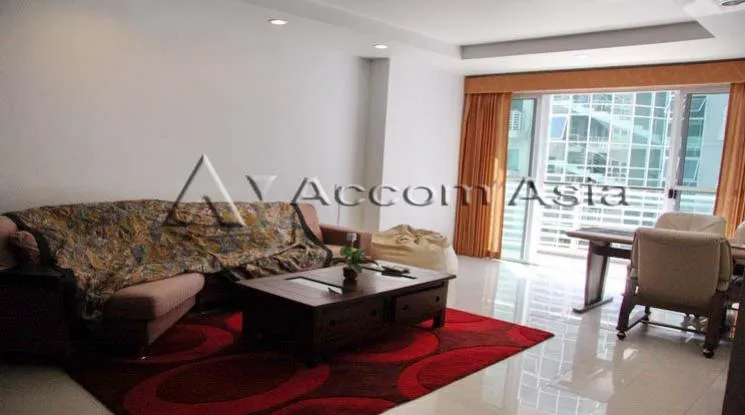 unit 2 Bedrooms  Condominium For Rent in Sukhumvit, Bangkok  near BTS Ekkamai (1516342)