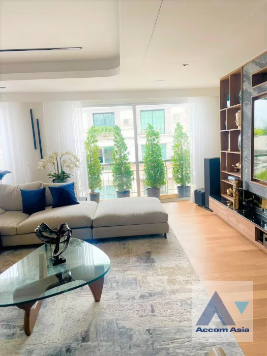 unitPenthouse | Bright penthouse with long balcony and airy open layout (1516384)