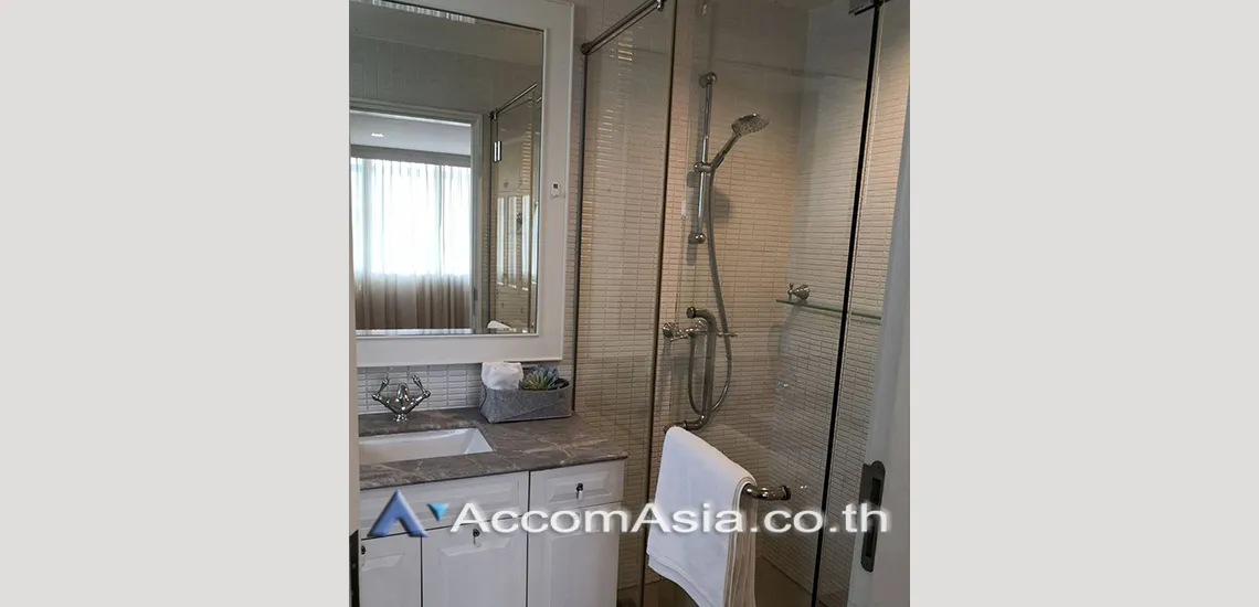 4  2 br Apartment For Rent in Ploenchit ,Bangkok BTS Ploenchit at Step to Lumpini Park 1416427