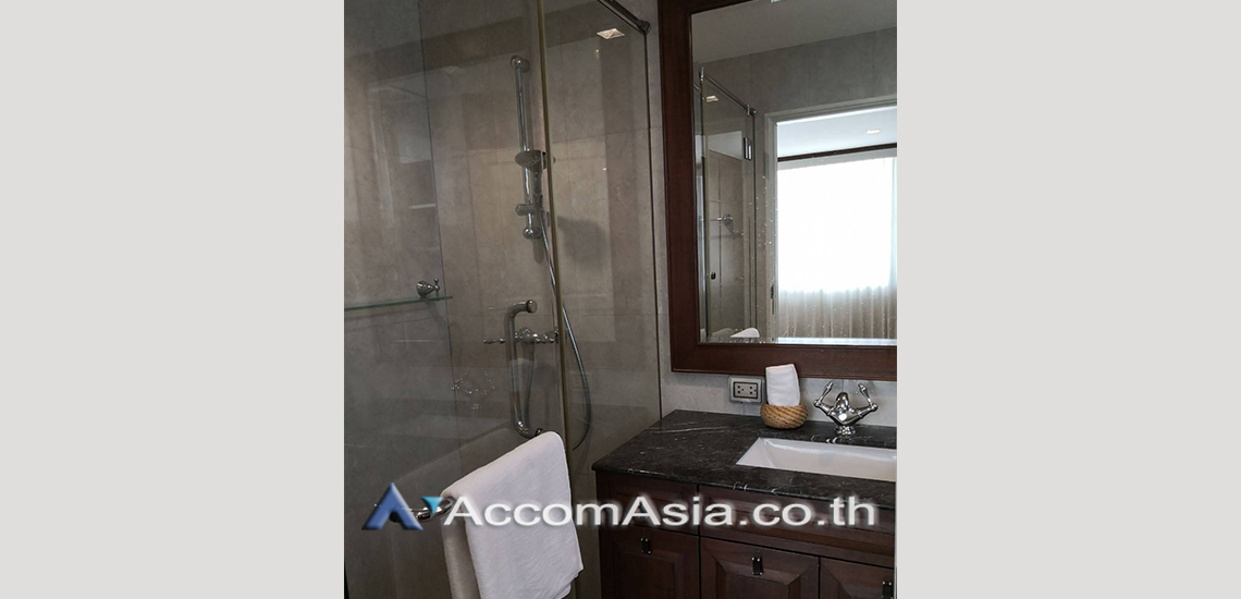 7  2 br Apartment For Rent in Ploenchit ,Bangkok BTS Ploenchit at Step to Lumpini Park 1416427