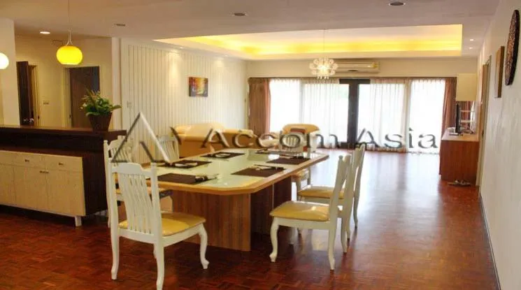 unit 2 Bedrooms  Apartment For Rent in Sukhumvit, Bangkok  near BTS Nana (1416475)
