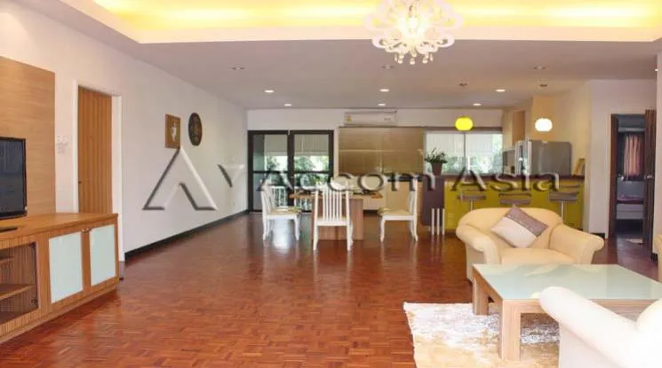 unit 2 Bedrooms  Apartment For Rent in Sukhumvit, Bangkok  near BTS Nana (1416475)