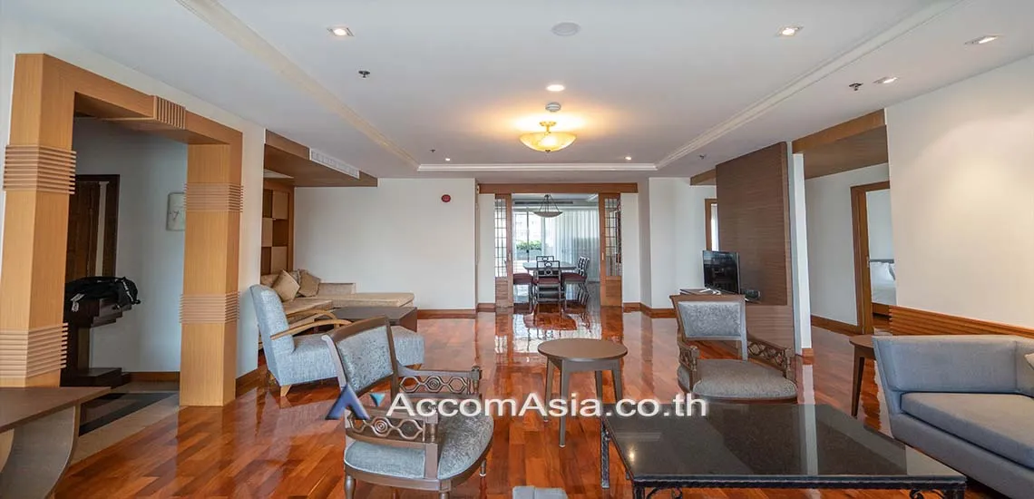 unitBig Balcony, Pet friendly |  3 Bedrooms  Apartment For Rent in Sukhumvit, Bangkok  near BTS Nana (1416522)