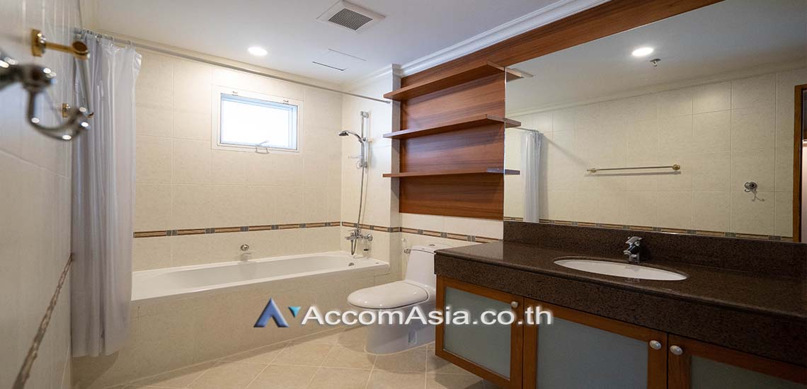 11  3 br Apartment For Rent in Sukhumvit ,Bangkok BTS Nana at Fully Furnished Apartment, Only 2 mins walk to BTS 1416522