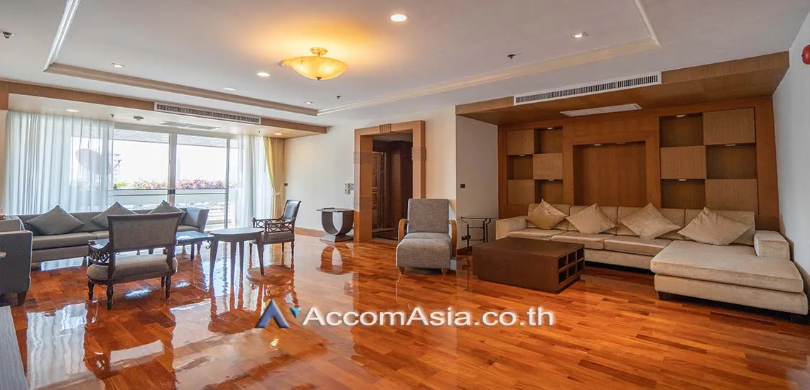 unitBig Balcony, Pet friendly |  3 Bedrooms  Apartment For Rent in Sukhumvit, Bangkok  near BTS Nana (1416522)