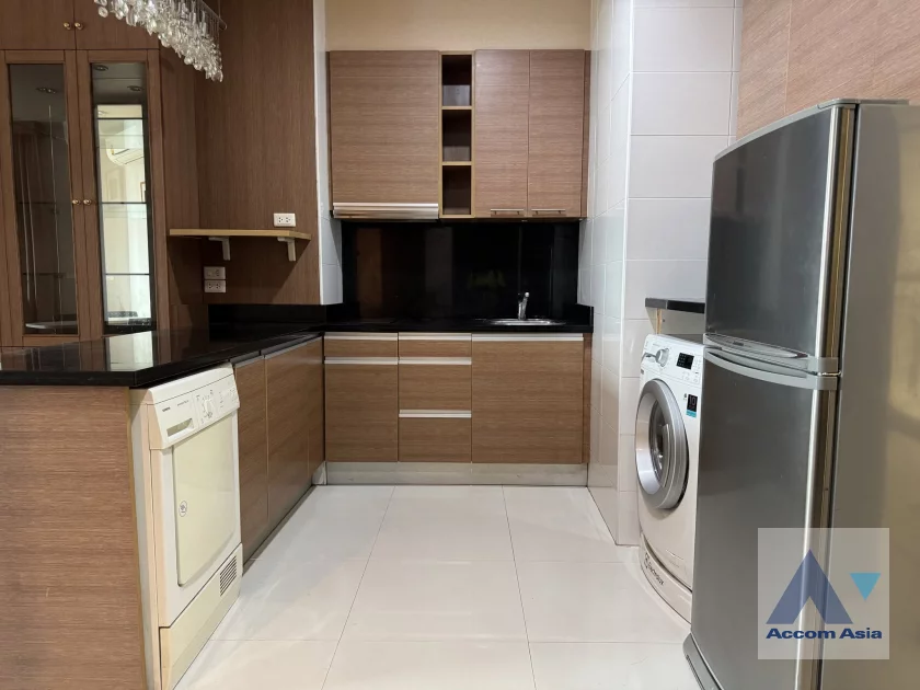 unit 2 Bedrooms  Condominium For Rent in Sukhumvit, Bangkok  near MRT Sukhumvit - BTS Asok (1516552)