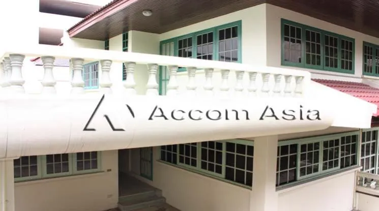 unit 5 Bedrooms  House For Sale in Sukhumvit, Bangkok  near BTS Nana (2316554)