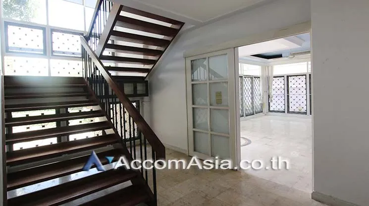 6  3 br House For Rent in Sukhumvit ,Bangkok BTS Thong Lo 1716575