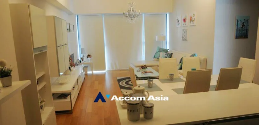 unit 2 Bedrooms  Condominium For Rent & Sale in Sathorn, Bangkok  near BTS Chong Nonsi - MRT Lumphini (1516584)