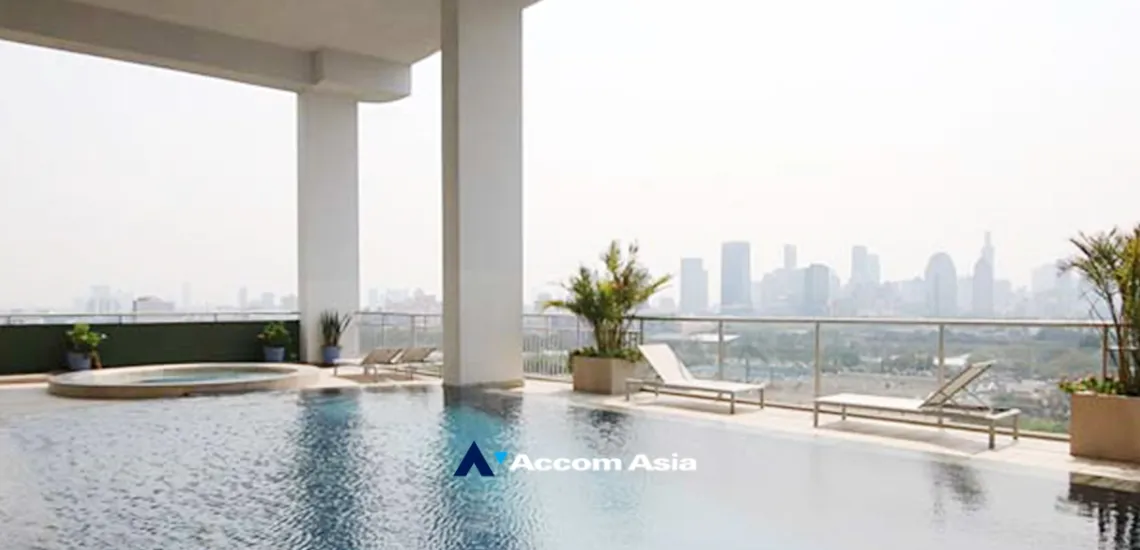  Lake Green Condominium  2 Bedroom for Rent BTS Nana in Sukhumvit Bangkok