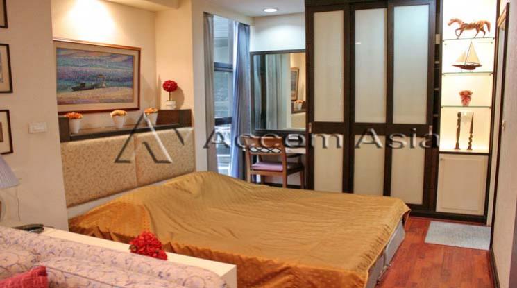 6  Condominium For Rent in Ploenchit ,Bangkok BTS Ratchadamri at Baan Somthavil Ratchadamri 1516688