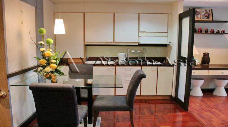 7  Condominium For Rent in Ploenchit ,Bangkok BTS Ratchadamri at Baan Somthavil Ratchadamri 1516688