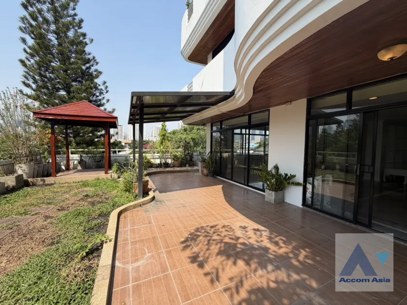 unitHuge Terrace, Duplex Condo, Penthouse, Pet friendly |  4 Bedrooms  Apartment For Rent & Sale in Sukhumvit, Bangkok  near BTS Thong Lo (20685)