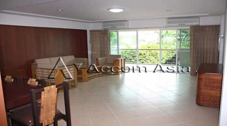  Low rise residence Apartment  2 Bedroom for Sale & Rent BTS Chong Nonsi in Sathorn Bangkok