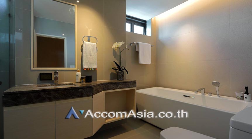 10  4 br Apartment For Rent in Sukhumvit ,Bangkok BTS Phrom Phong at High-Rise Serviced Apartment Near The Em District 20688