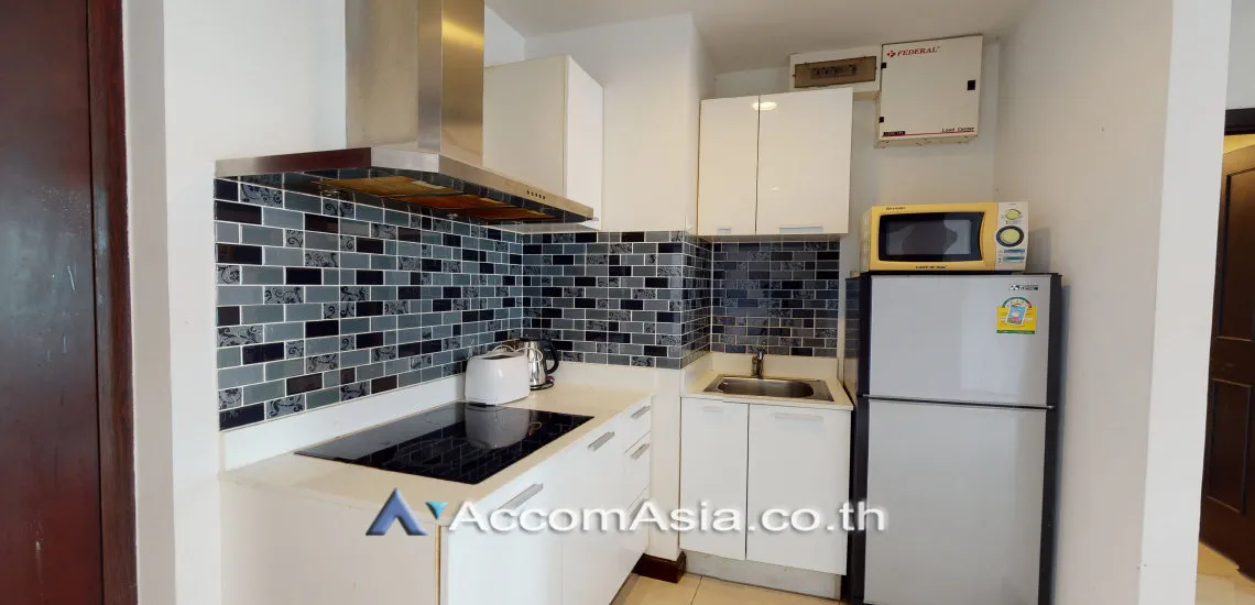 unit 2 Bedrooms  Condominium For Rent in Sukhumvit, Bangkok  near BTS Nana (1516901)