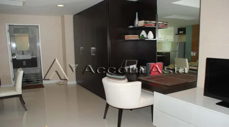  1  Condominium For Rent in Ploenchit ,Bangkok BTS Chitlom at Tonson Court 1516906